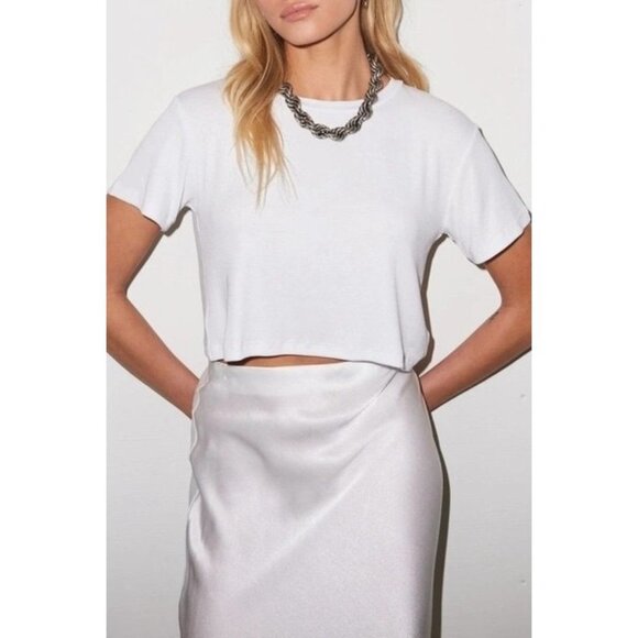 LNA Billie Rib-Knit Cropped Tee In White - Picture 1 of 9